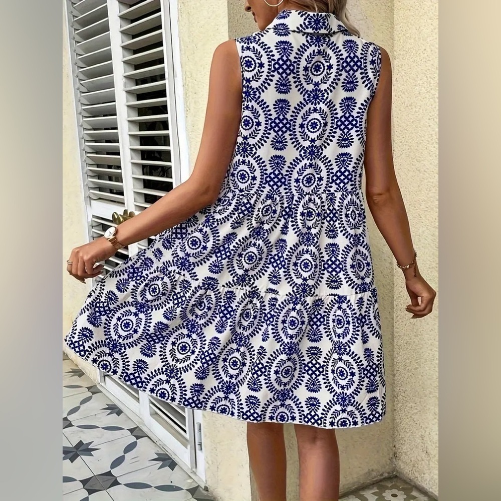 SHEIN Navy and White Floral Dress - Picture 2 of 7